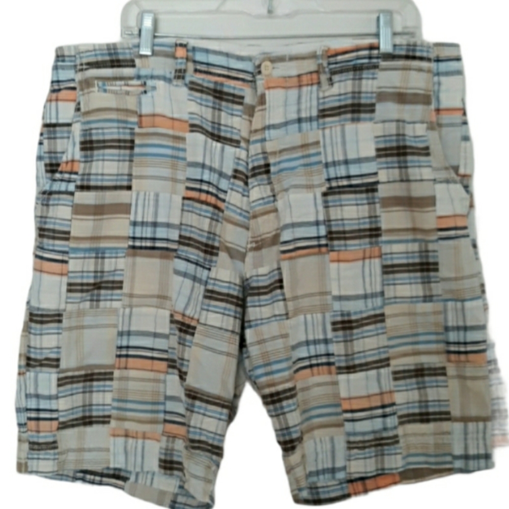 Madison Size 38 White Brown Blue Madras patch shorts